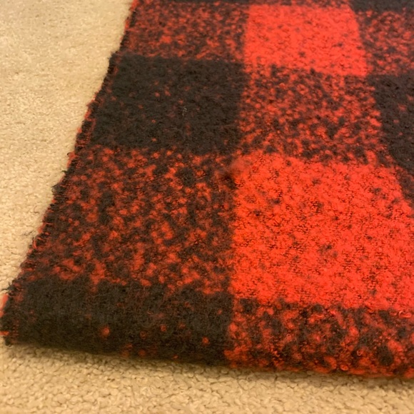 Buffalo Plaid Blanket Scarf - Picture 9 of 13